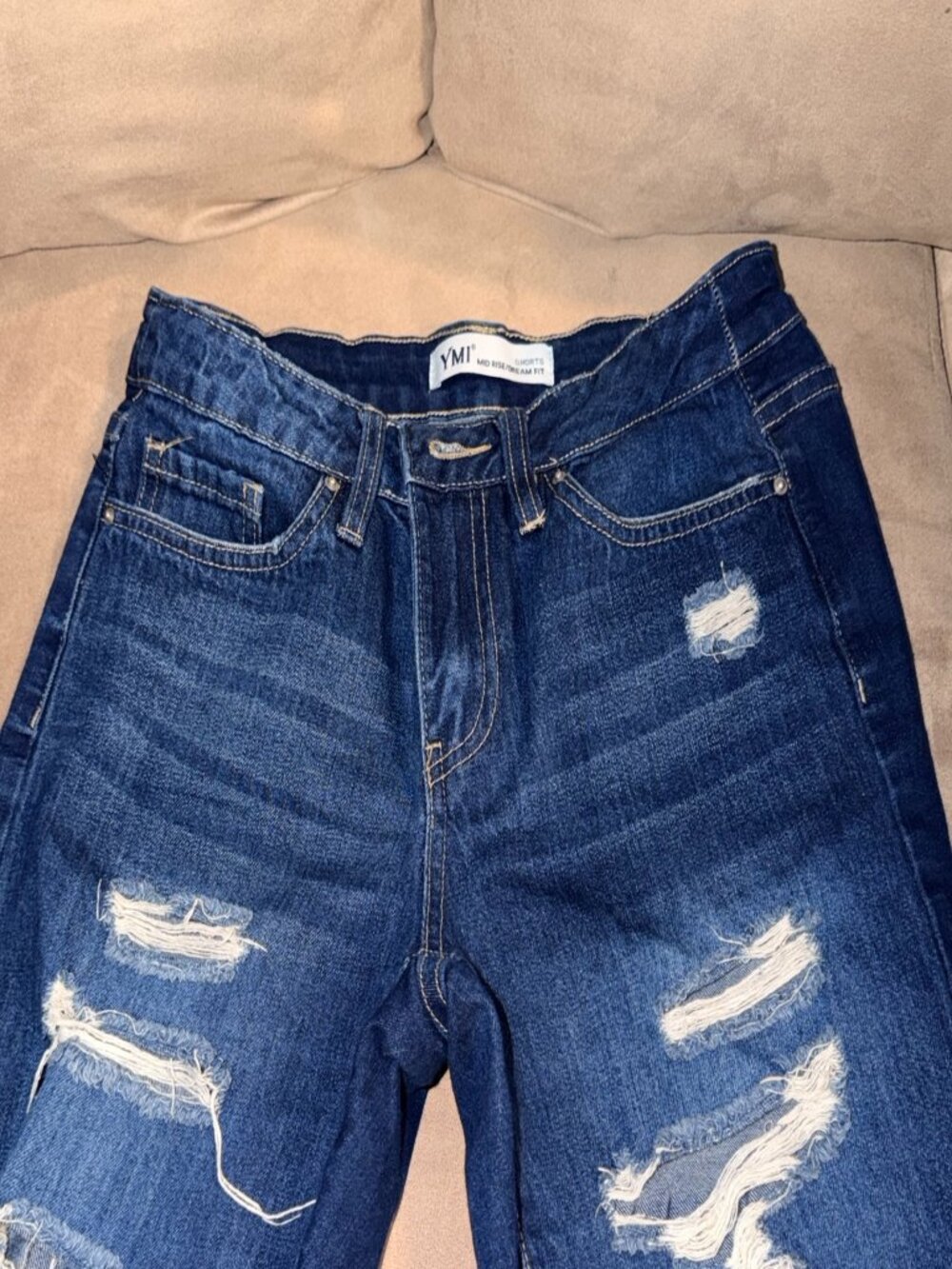 YMI Women’s Distressed Denim Shorts Size 3/26 Dark Wash Frayed Hem